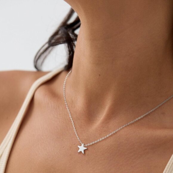 for Women 14K Gold Plated Cubic Zirconia Twist Rope Chain Pendant Necklace - Picture 2 of 7